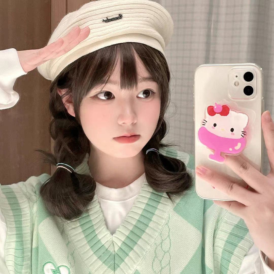 貝雷帽編發(fā)教程，廣西化妝編發(fā)培訓班分享