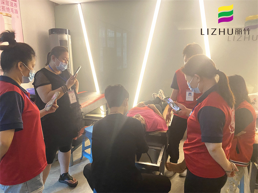 美發(fā)洗護(hù)課程:洗頭時如何控制洗發(fā)水用量？