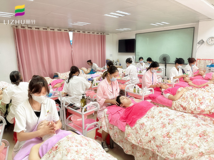 面部眼唇鼻的護理，廣西皮膚管理培訓(xùn)班教你方法