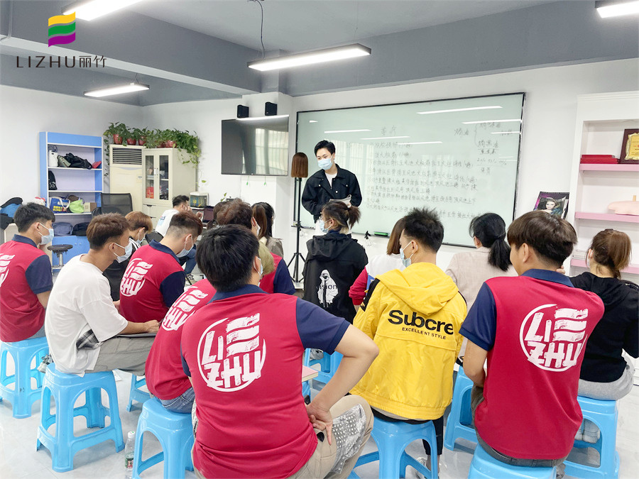 生姜洗頭的好處？南寧美發(fā)洗護(hù)學(xué)校理論講解