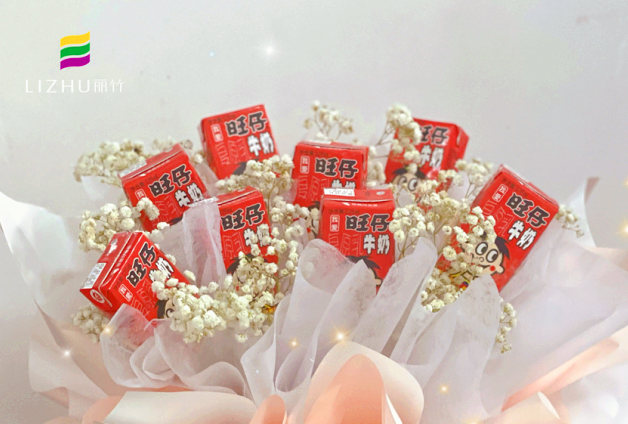 網(wǎng)紅大零食花束，南寧婚慶花藝培訓學校作品