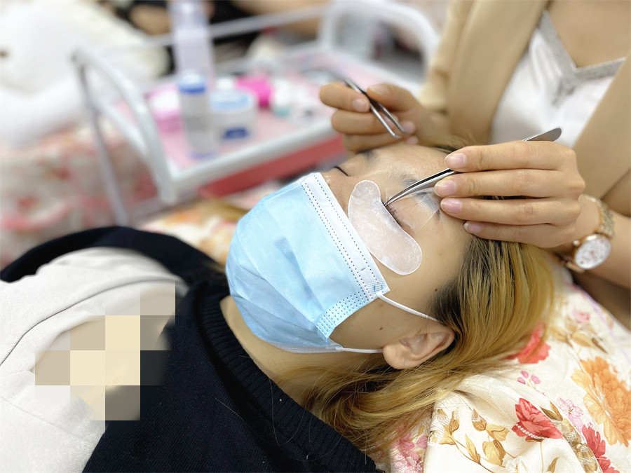 南寧美睫嫁接睫毛培訓(xùn)：嫁接睫毛是什么？