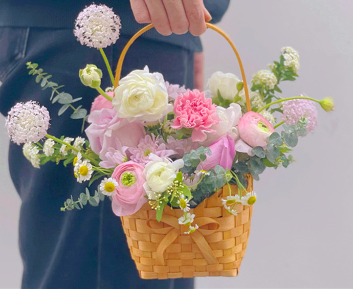 韓式手提花籃，南寧鮮花培訓(xùn)作品