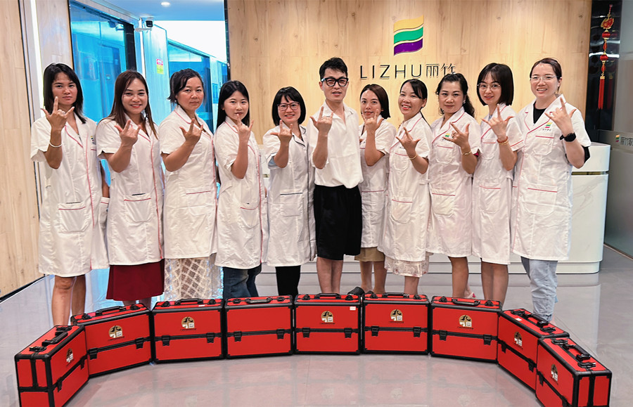 紋繡畢業(yè)感言：麗竹紋繡全能大師班，加油！