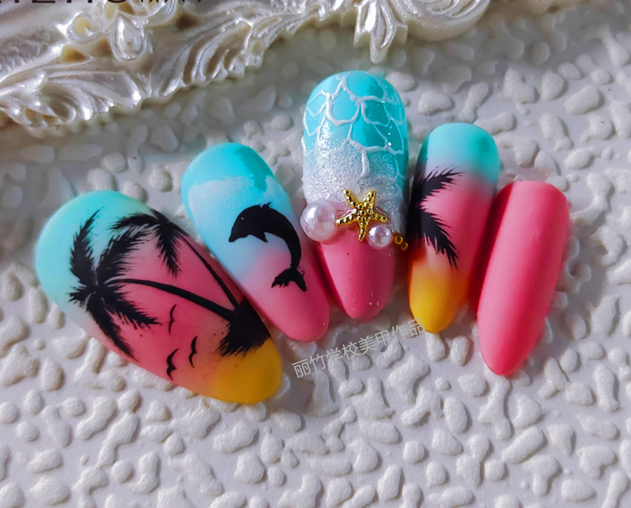 夏日海灘美甲，全部都是海的味道