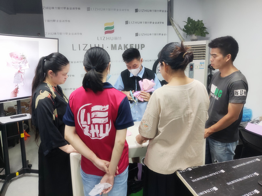 1690253081594790.jpg 741.jpg