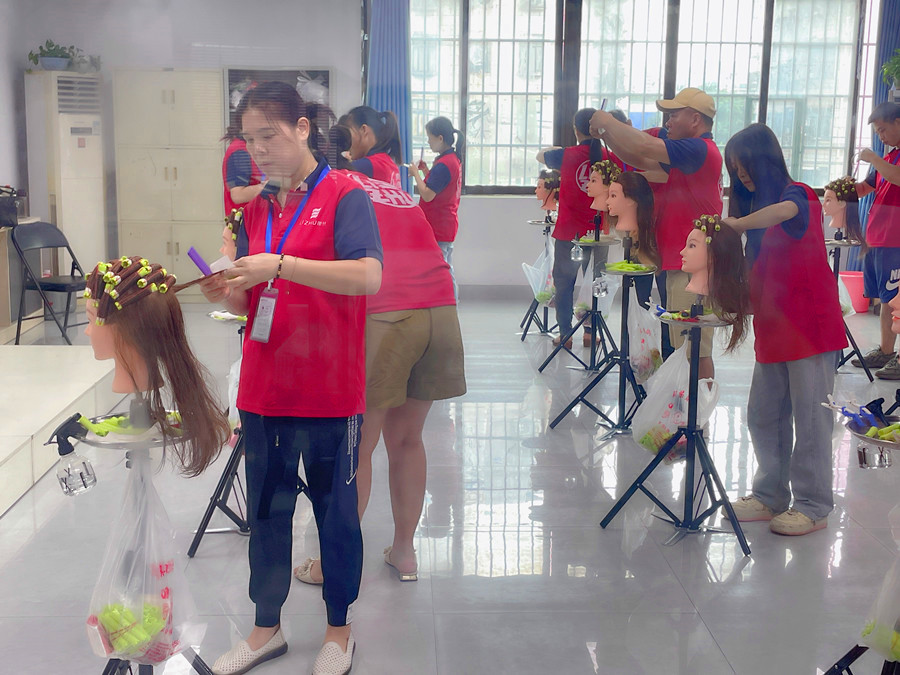 美發(fā)卷發(fā)杠的操作，零基礎(chǔ)學(xué)卷發(fā)