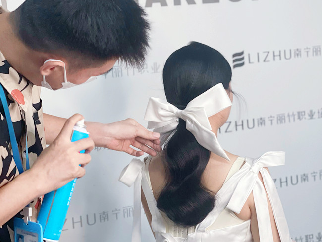 簡約韓式新娘手法要點概述，廣西化妝學(xué)校教學(xué)筆記