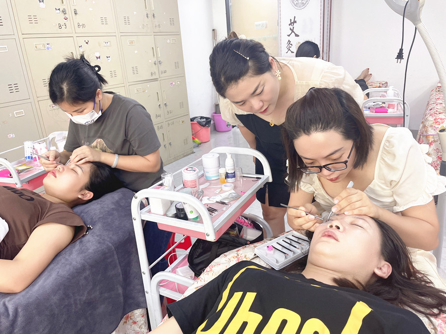 南寧美睫造型學校：適合學習美睫的人群