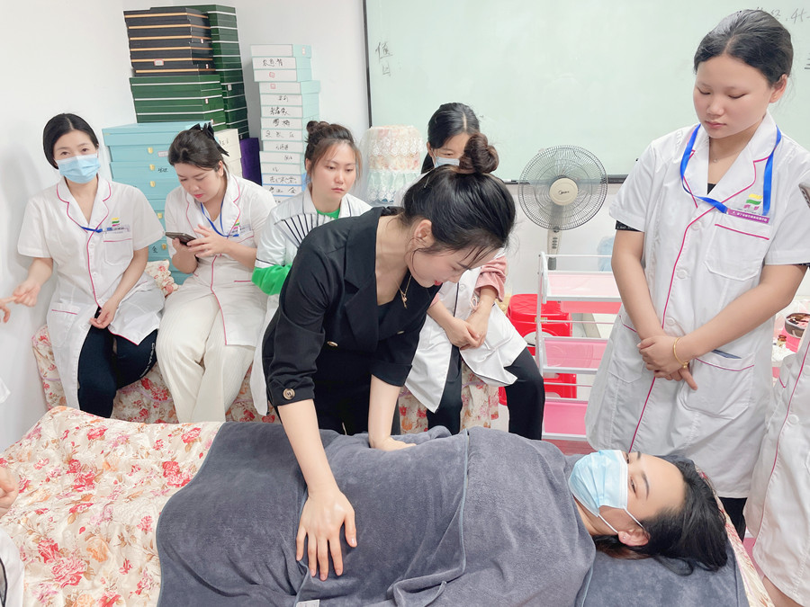 泥灸敷肚子的好，廣西美容美體操作講解