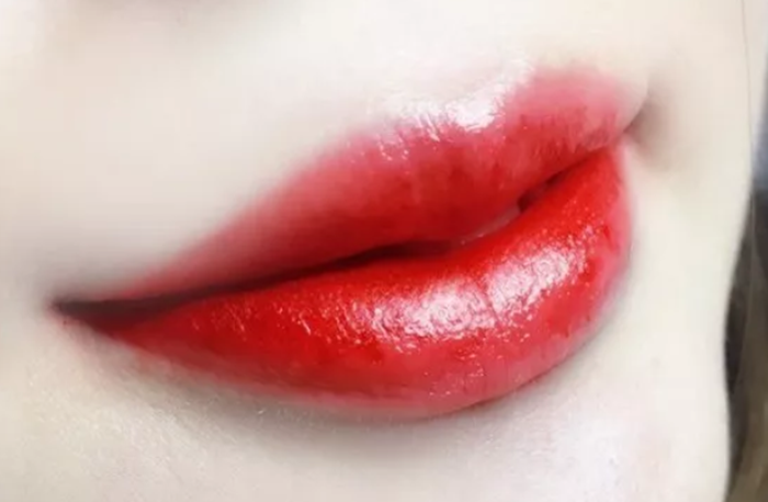 廣西紋繡技師：紋唇顏色不正常怎么辦？