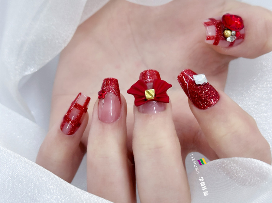 格紋法式美甲，廣西美甲造型設(shè)計(jì)作品