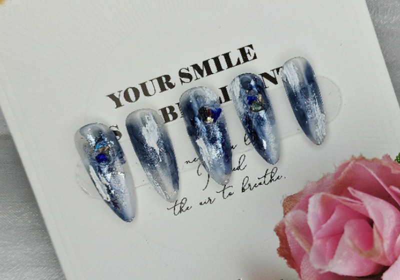 冰川暈染美甲，廣西美甲短期培訓(xùn)班課堂作品