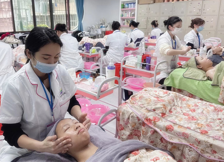 如何進行面部提升，廣西美容技術(shù)培訓(xùn)學(xué)校教學(xué)