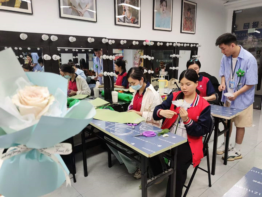 南寧花藝師培訓學校5月6日開班啦