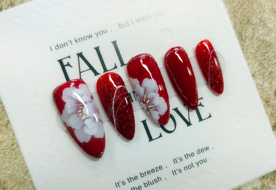 3D甲排筆美繪畫技巧，告訴你南寧美甲培訓去哪里？