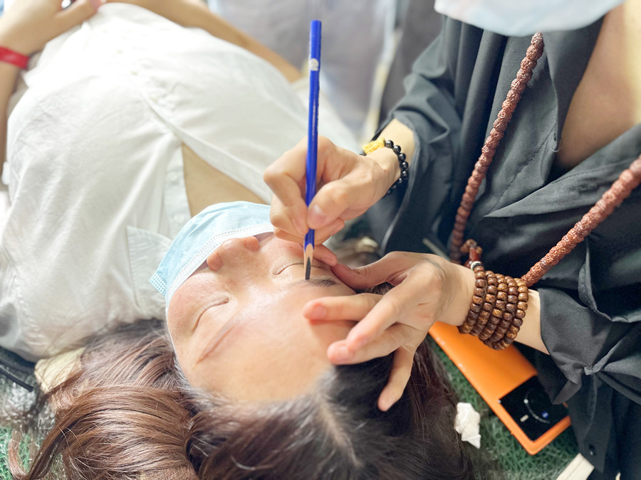 為什么現(xiàn)在這么多人做紋眉？南寧紋繡專(zhuān)業(yè)正規(guī)學(xué)校講解