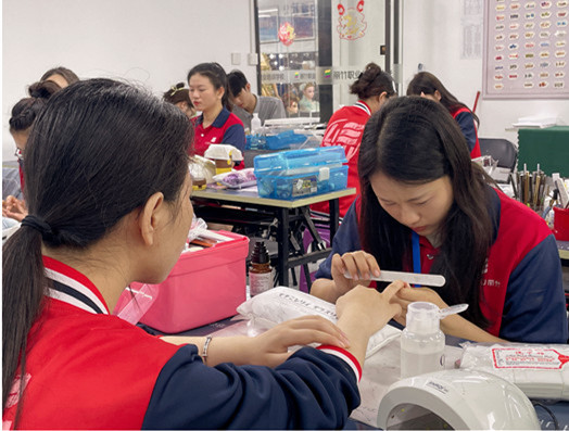 全員通過！南寧美甲基礎(chǔ)班升班考試