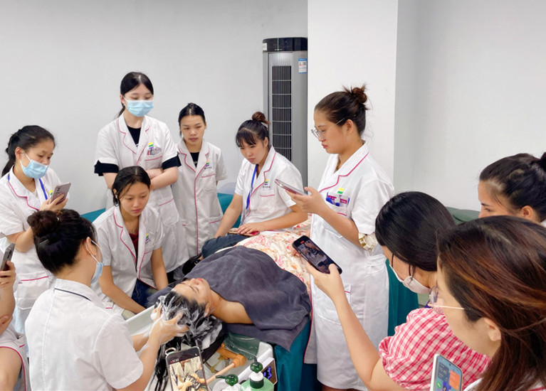 頭療洗頭有什么作用？南寧頭療培訓(xùn)學(xué)校實(shí)操講解