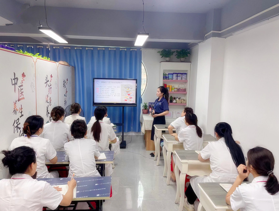 三伏天指什么？南寧美容健康學(xué)校為你講解