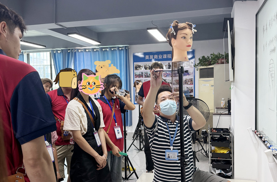 廣西男士剪發(fā)培訓班講解：線條修剪的基礎知識