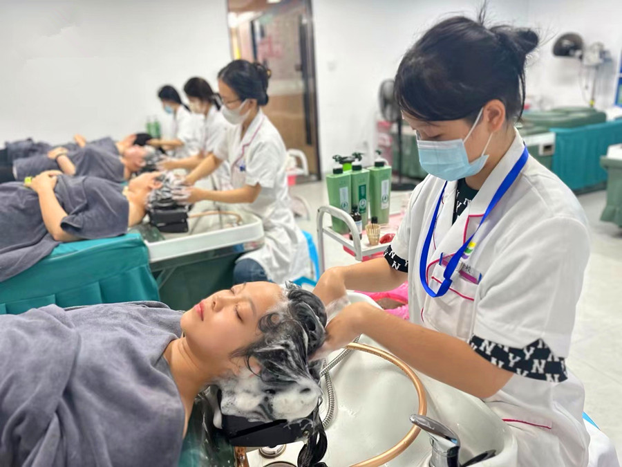 頭療養(yǎng)發(fā)有什么項目？南寧頭療培訓(xùn)學(xué)校課程講解