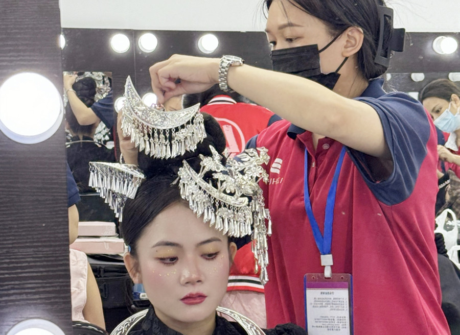 民族風旅拍寫真，廣西彩妝訓練作品