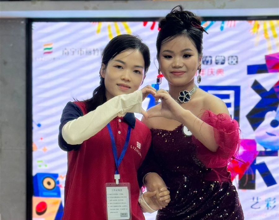 禮服晚宴造型，南寧專業(yè)新娘妝跟妝