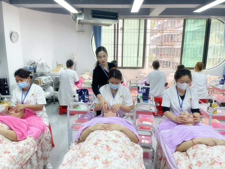 廣西皮膚管理美容師：換季如何正確護(hù)膚？