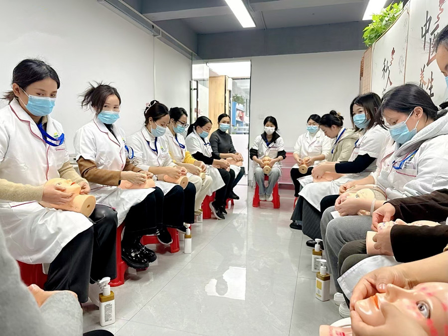 學美容不能心存僥幸，南寧美容校園生活實況