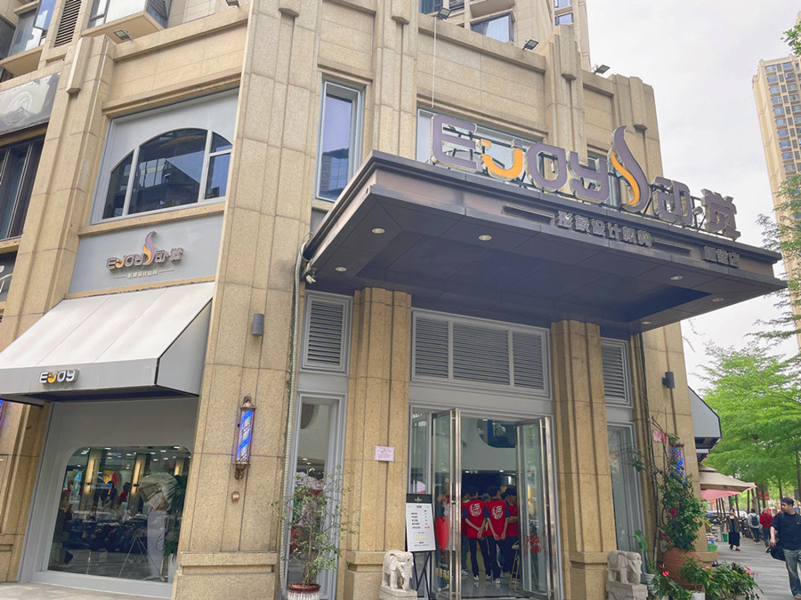 有圖有真相！南寧美發(fā)畢業(yè)就業(yè)到店參觀