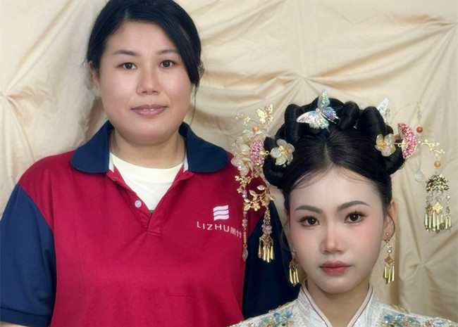 新中式秀禾，南寧化妝學(xué)校十大品牌