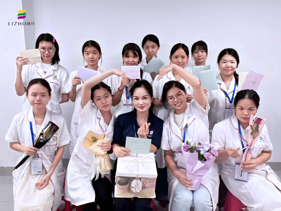 南寧美容學校慶祝教師節(jié)校園活動