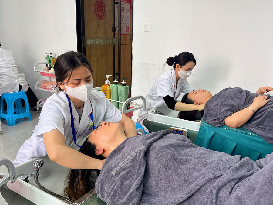 頭療肩頸按摩注意事項(xiàng)，廣西學(xué)頭療