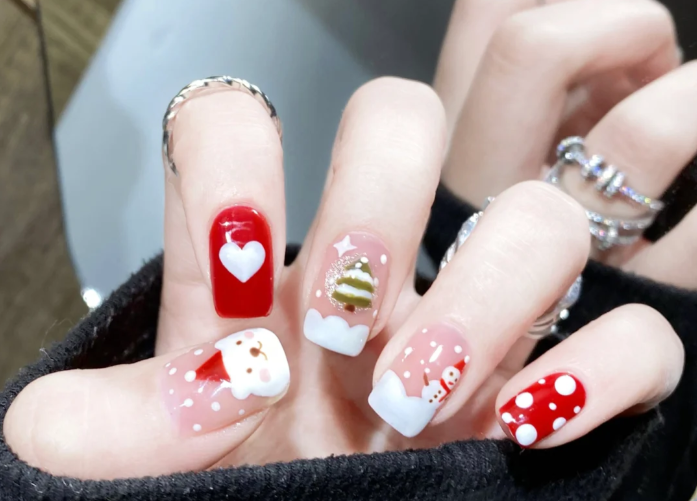 圣誕小熊美甲，南寧美甲設(shè)計學(xué)校分享教程
