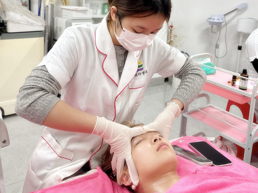 南寧頭療培訓(xùn)：頭部按摩實(shí)操練習(xí)